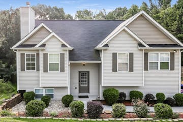 6234 Grand Fox Circle Flowery Branch, GA 30542
